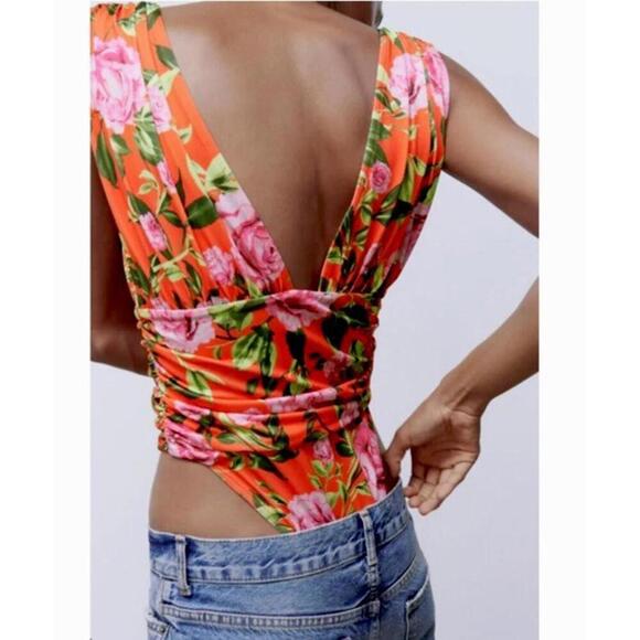 ZARA PRINTED DRAPED BODYSUIT Floral Size S/small . NWT - Picture 3 of 5